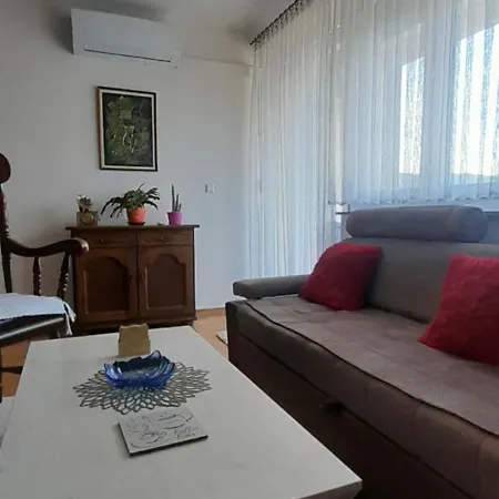 Omanovic Apartment