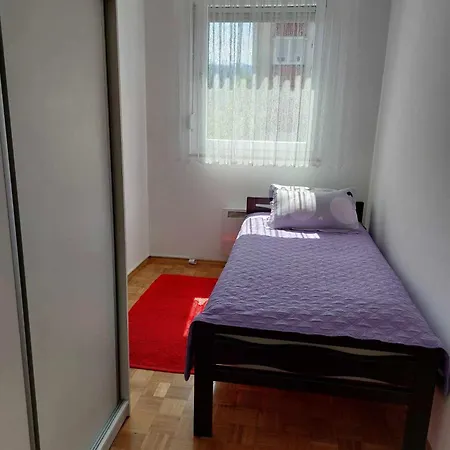 Omanovic Apartment